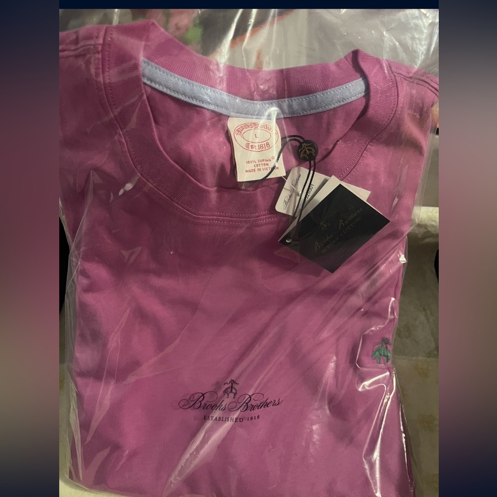Brooks Brothers Magenta Crew Neck T-Shirt